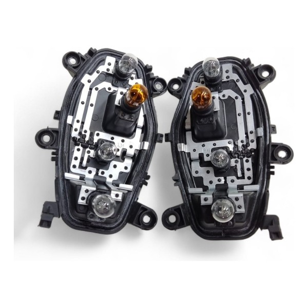 Circuito Soquete Lâmpada Lanterna Fiat Strada 2021 2022 2023