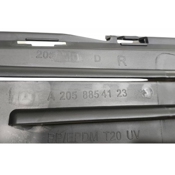 Moldura Parachoque Milha C180 C200 C250 C300 2015 A 2018