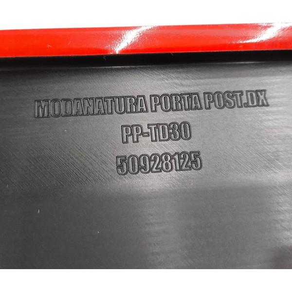 Friso Porta Traseira Direita Fiat Argo 2019 2020 2021 A 2024 Preto