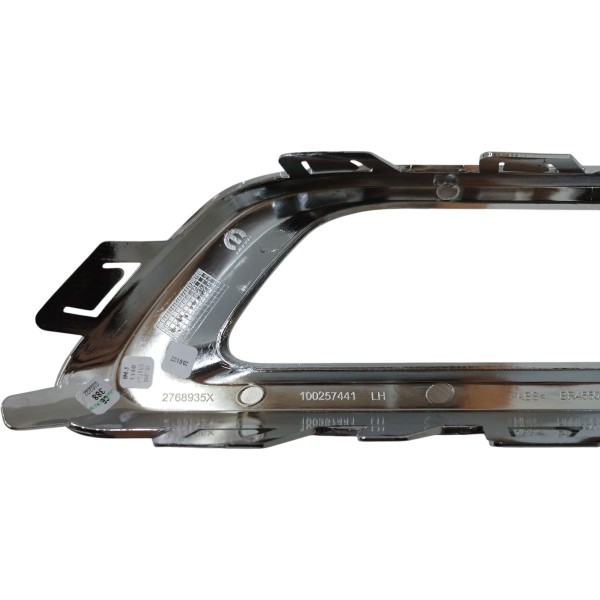 Moldura Friso Farol Milha Esquerdo Toro 2021 A 2023 Detalhe Cromado