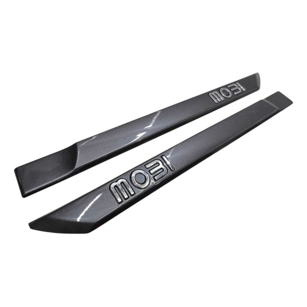 Kit Friso Porta Fiat Mobi 2017 2018 A 2022 Cinza Silverstone Cinza Silverstone