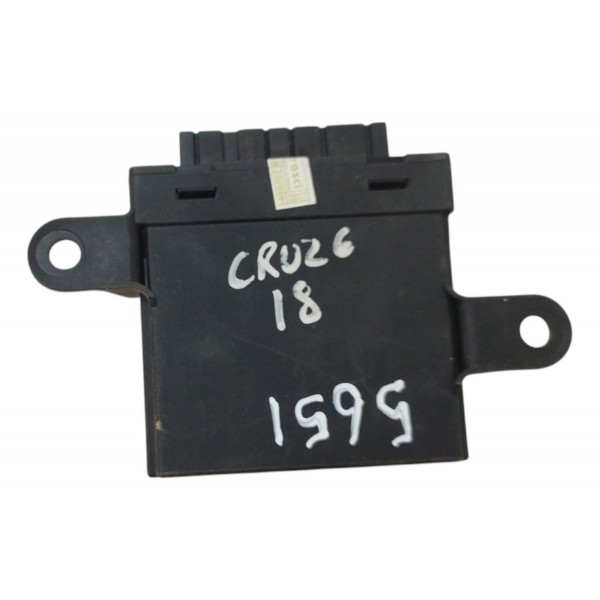 Módulo Sensor Estacionamento Gm Cruze 2017 2018 2019 2020 Preto