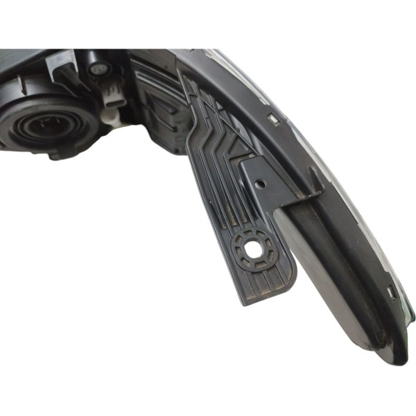 Farol Direito Gm Onix 2017 2018 2019 Máscara Negra Com Led Direito/passageiro