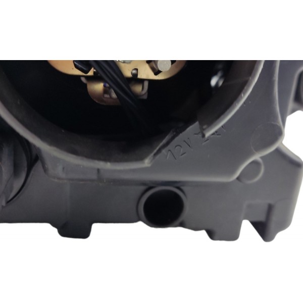 Farol Esquerdo Virtus Polo Mascara Negra 2018 2019 2020 2021 Esquerdo/motorista