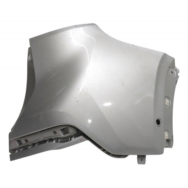 Ponteira Traseira Direita Chevrolet Tracker 2020 2021 2022 Cinza