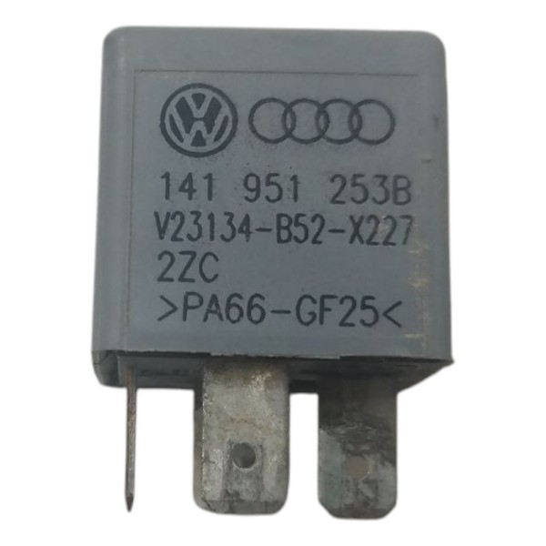 Relé Auxiliar Caixa Fusível Vw Golf Audi A3 2001 2002 A 2006