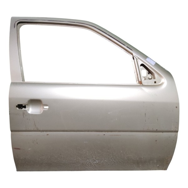 Porta Dianteira Direita Vw Gol G3 G4 2001 2002 2006 2007 Dianteira Direita Dourado
