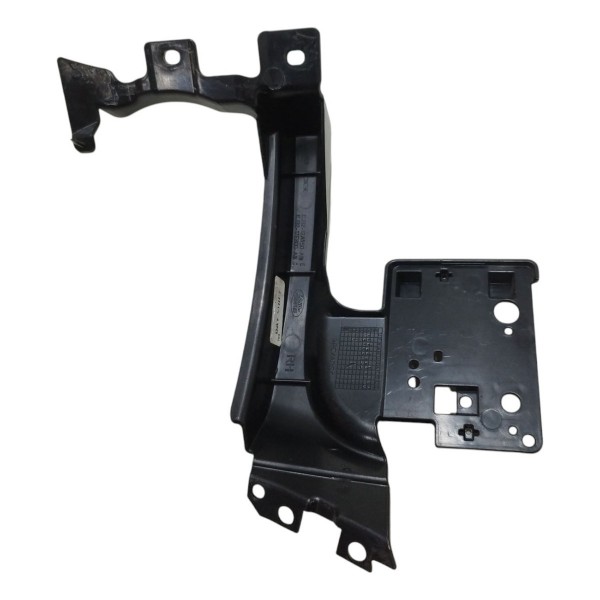 Suporte Guia Parachoque Traseiro Direito Evoque 2014 A 2018