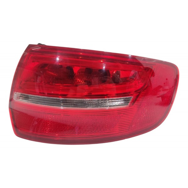 Lanterna Direita Audi A3 Sportback  2009 2010 2011 A 2013 Direito/passageiro Vermelho