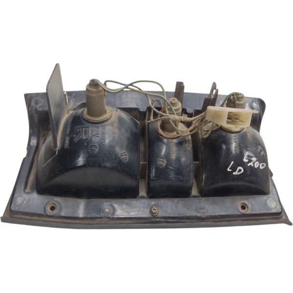 Lanterna Direita Mitsubishi L200 1993 1994 1995 1996 A 2003 Direito/passageiro Vermelho