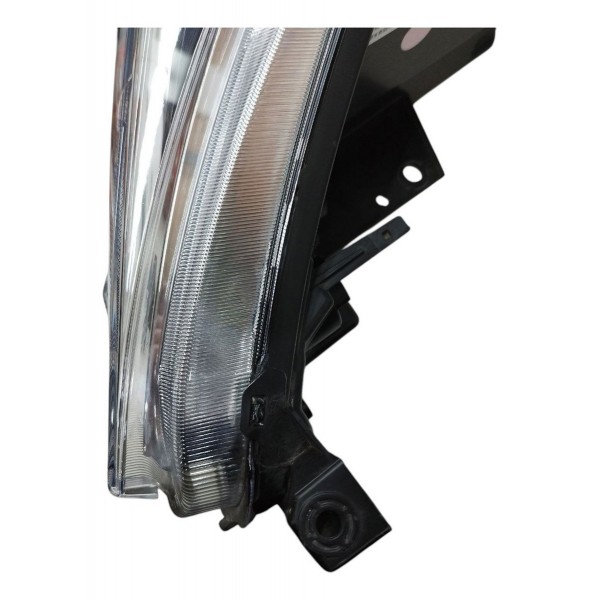 Farol Direito Nissan Kicks 2017 2018 2019 2020 Sem Led Orig Direito/passageiro