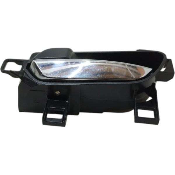 Maçaneta Interna Traseira Esquerda Nissan Kicks 2017 A 2021 Cromado Traseira