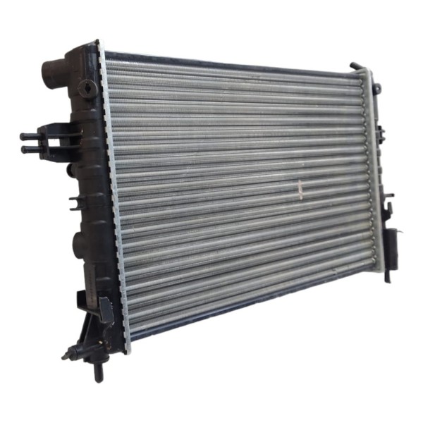 Radiador Agua Chevrolet Vectra 1999 2000 2001 A 2009 Com Ar