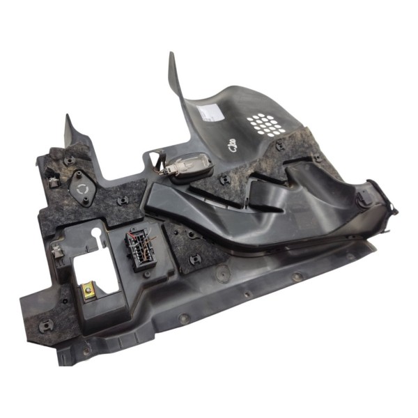 Acabamento Inferior Esquerdo Painel C180 C200 2012 2013 2014