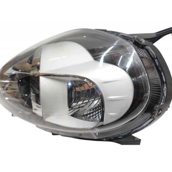 Farol Esquerdo Fiat Punto 2012 2013 2014 2015 A 2017 Cromado Esquerdo/motorista