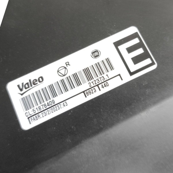 Farol Esquerdo Fiat Punto 2012 2013 2014 2015 A 2017 Cromado Esquerdo/motorista