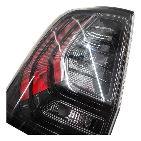 Par Lanterna Renault Oroch 2022 2023 2024 2025 Fumê Ambos Lados Fumê