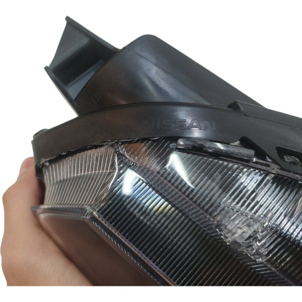 Farol Direito Nissan Frontier 2017 2018 A 2021 Elétrico Direito/passageiro