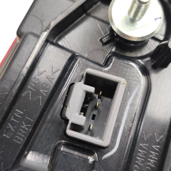 Lanterna Direita Traseira Porta Mala Honda Wrv 2021 2022 Led Direito/passageiro Vermelho