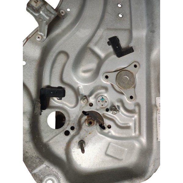 Máquina Vidro Traseira Esquerda Kia Cerato 2009 2010 A 2012