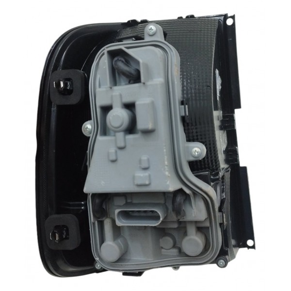 Lanterna Traseira Direita Volkswagen Saveiro G7 G8 2022 2024 Direito/passageiro Vermelho