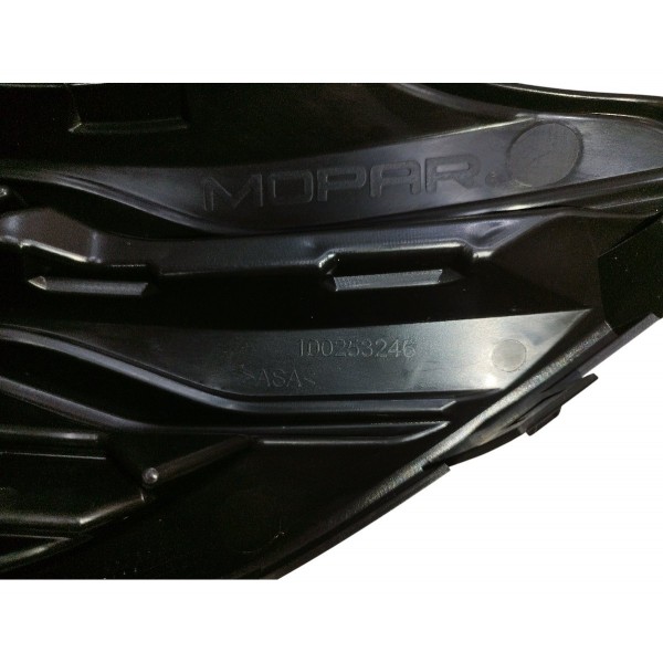 Grade Dianteira Radiador Fiat Strada 2021 2022 2023 2024 Preto Fosco