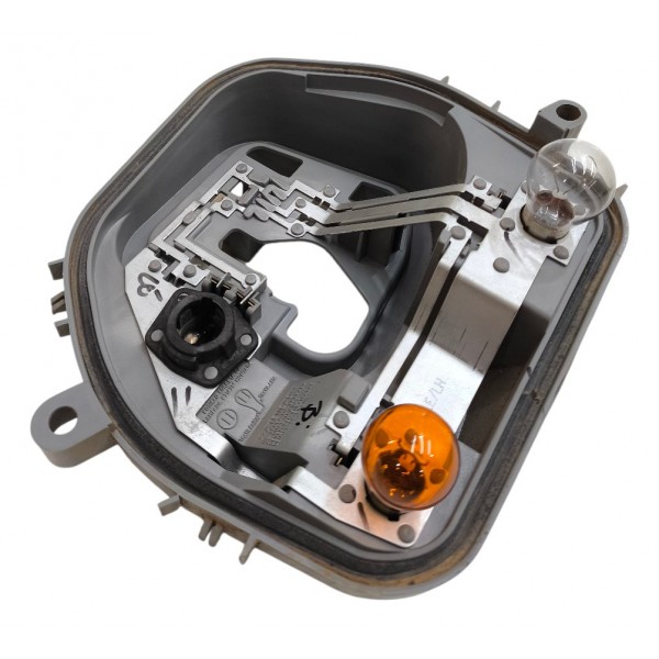 Circuito Soquete Lanterna Esquerda Vw Gol G7 G8 2016 A 2022 Esquerdo/motorista Cinza