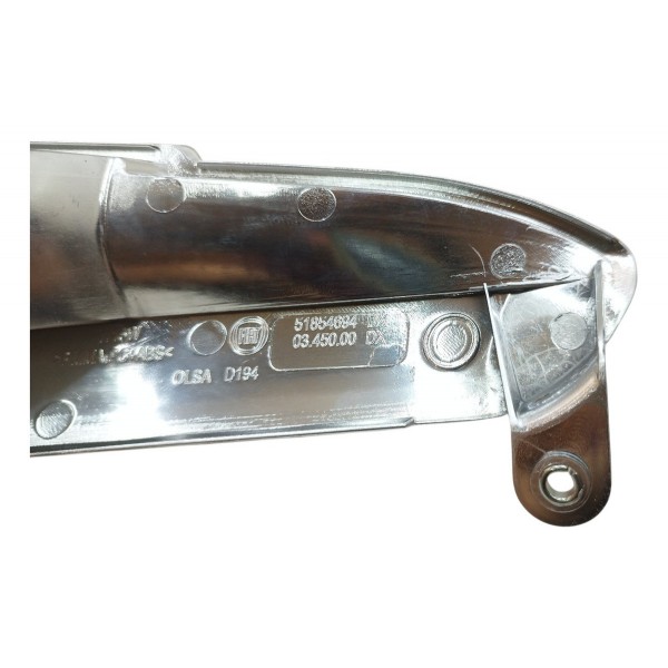 Lanterna Refletor Traseiro Direito Fiat Punto 2013 A 2017 Direito/passageiro Vermelho