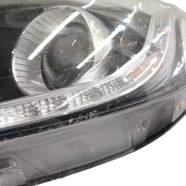 Farol Esquerdo Gm Tracker 2017 2018 2019 Led Detalhe Esquerdo/motorista