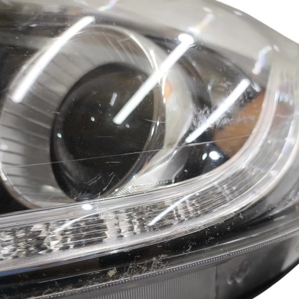 Farol Esquerdo Gm Tracker 2017 2018 2019 Led Detalhe Esquerdo/motorista