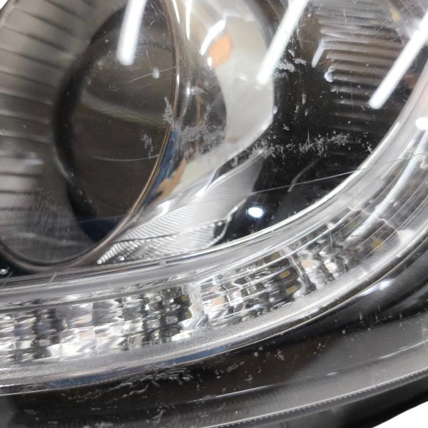 Farol Esquerdo Gm Tracker 2017 2018 2019 Led Detalhe Esquerdo/motorista