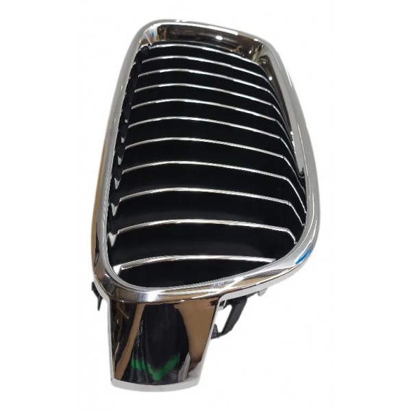 Grade Direita Cromada Bmw 320i 328i 2013 2014 2015 2016 F30 Cromado Brilhante