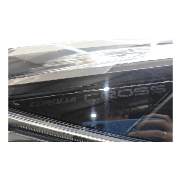 Farol Direito Toyota Corolla Cross 2021 2022 2023 2024 Orig Direito/passageiro