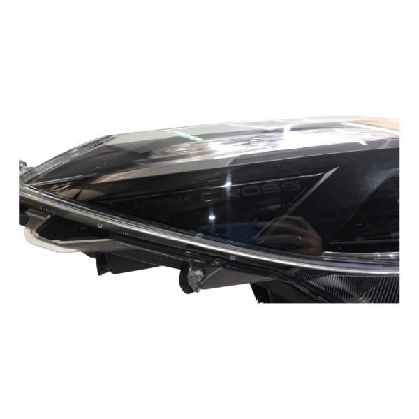 Farol Direito Toyota Corolla Cross 2021 2022 2023 2024 Orig Direito/passageiro
