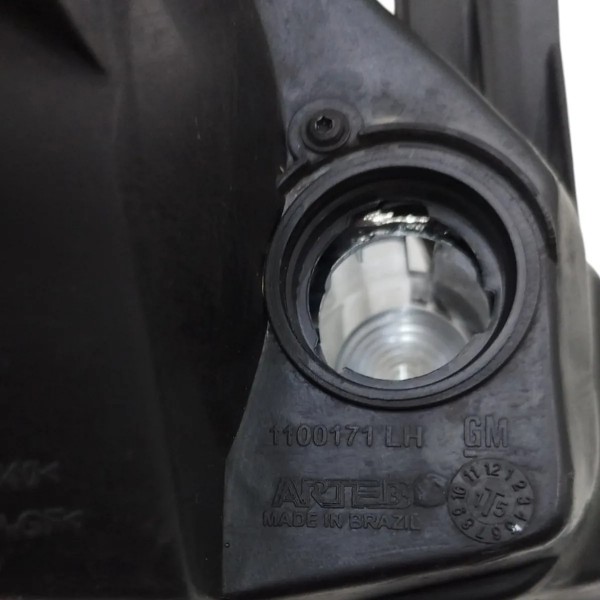 Farol Esquerdo Máscara Negra Gm Celta Prisma 2007 A 2014 Esquerdo/motorista