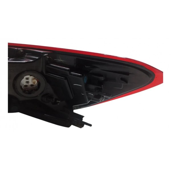 Lanterna Traseira Esquerda Gm Onix 2020 2021 2022 2023 Esquerdo/motorista Vermelho