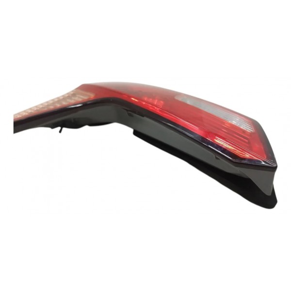 Lanterna Traseira Esquerda Hrv 2015 2016 2017 2018 Esquerdo/motorista Vermelho