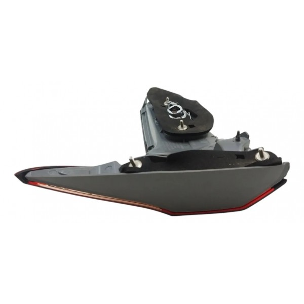 Lanterna Traseira Esquerda Hrv 2015 2016 2017 2018 Esquerdo/motorista Vermelho