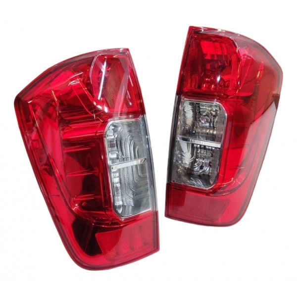 Lanterna Traseira Nissan Frontier 2017 2018 2019 2020 2021