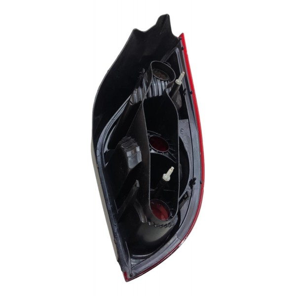 Par Lanterna Traseira Celta Bicolor 2006 2007 2008 2009 2010 Vermelho