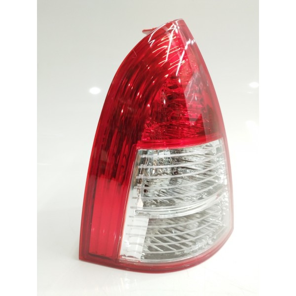 Lanterna Esquerda Palio Weekend 2004 2005 2006 2007 2008  Esquerdo Vermelho