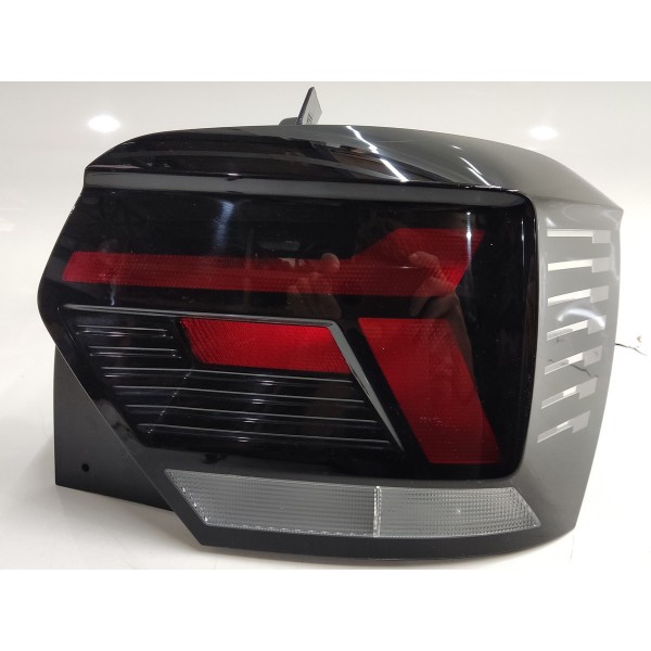 Lanterna Traseira Direita Volkswagen Polo 2022 2023 Direito Preto