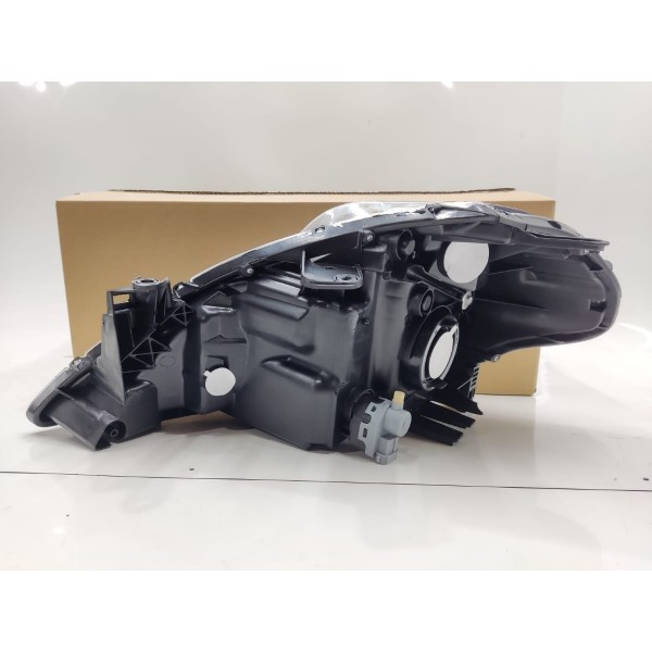 Farol Direito Nissan Tiida 2008 2009 2010 2011 2012 2013 Direito