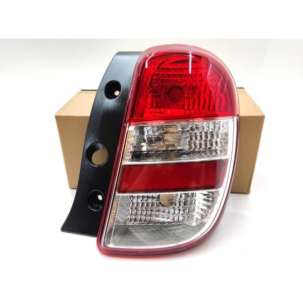 Par Lanterna March 2011 2012 2013 2014 Ambos Lados Vermelho