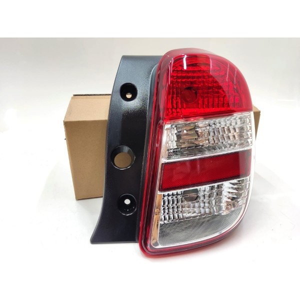 Lanterna Traseira Direita Nissan March 2011 2012 2013 2014 Direito