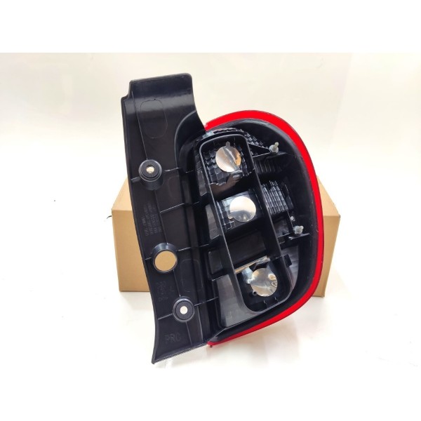 Lanterna Traseira Esquerda Nissan March 2011 2012 2013 2014 Esquerdo