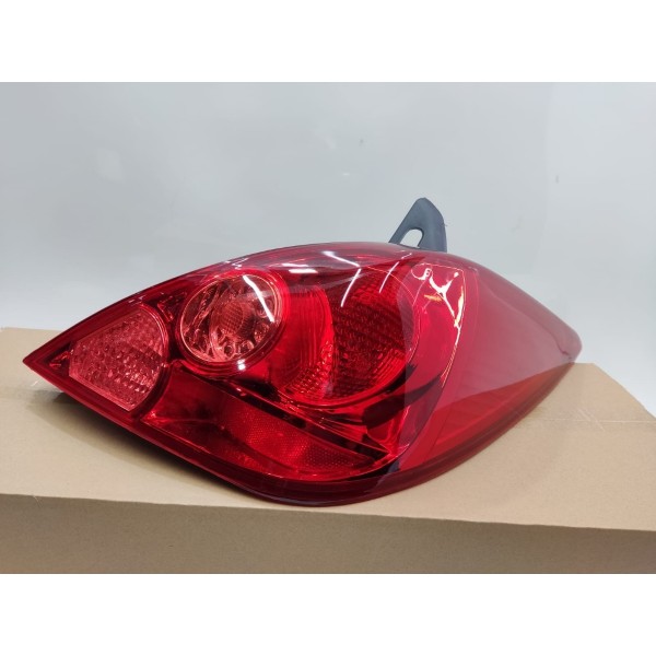 Lanterna Traseira Direita Tiida Hatch 2009 2010 2011 A 2015 Direito