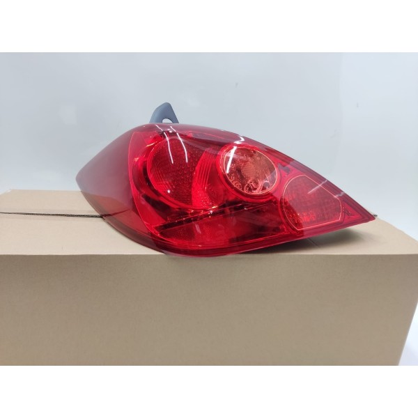 Par Lanterna Nissan Tiida Hatch 2009 2010 2011 2012 A 2015 Esquerdo