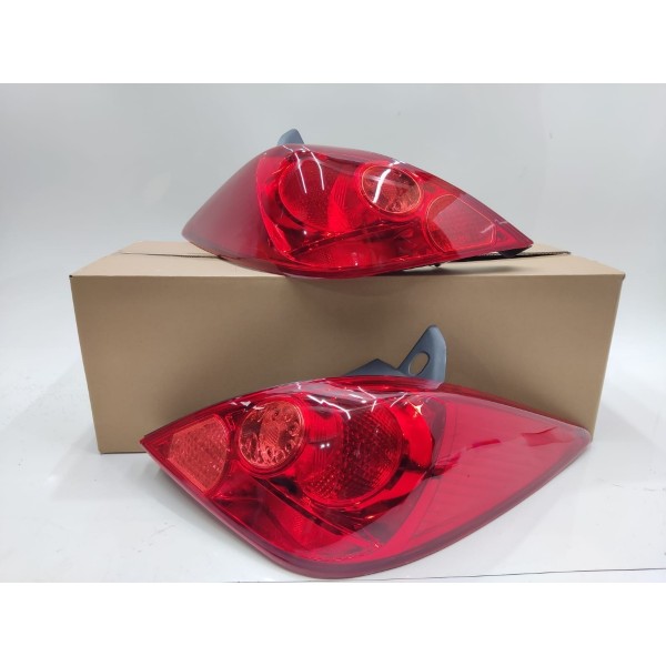 Par Lanterna Nissan Tiida Hatch 2009 2010 2011 2012 A 2015 Esquerdo