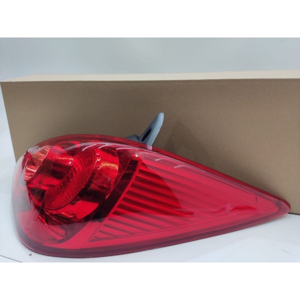 Par Lanterna Nissan Tiida Hatch 2009 2010 2011 2012 A 2015 Esquerdo